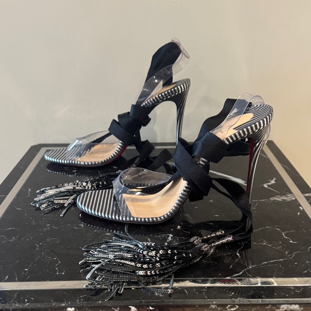 Christian Louboutin Marie Paillette Black Silver Heels w/ Tassels Thong 39.5